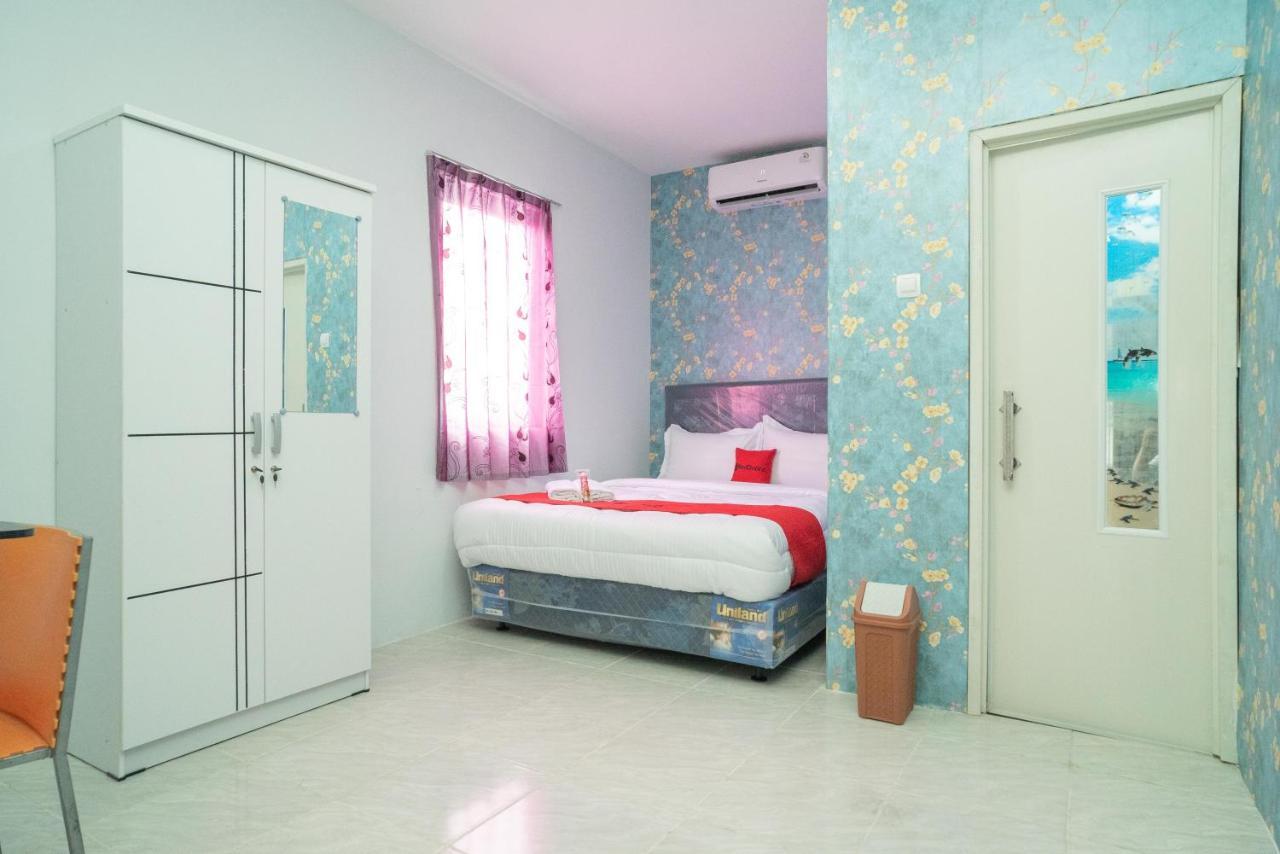 Reddoorz Plus Near Itc Cempaka Mas 2 Yakarta Exterior foto